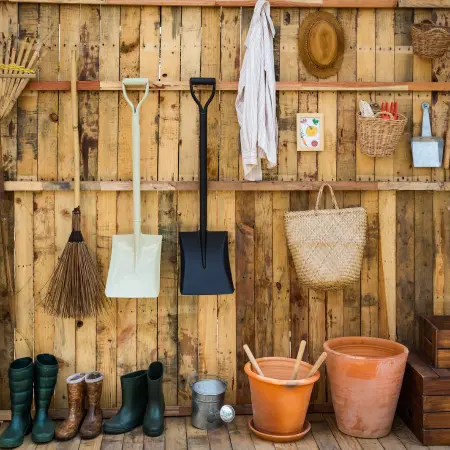 How to Clean & Organise Your Garden Tools