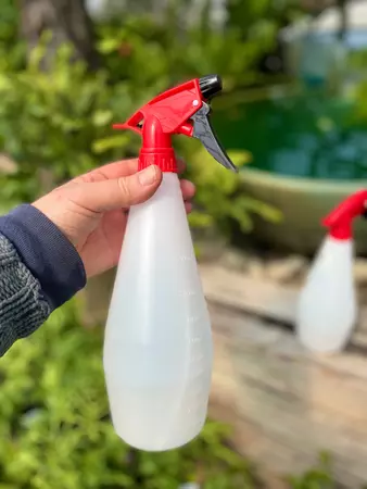 Spray Bottle 1L - image 1